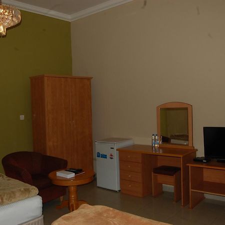 Al Amwaj Hotel Schardscha Exterior foto