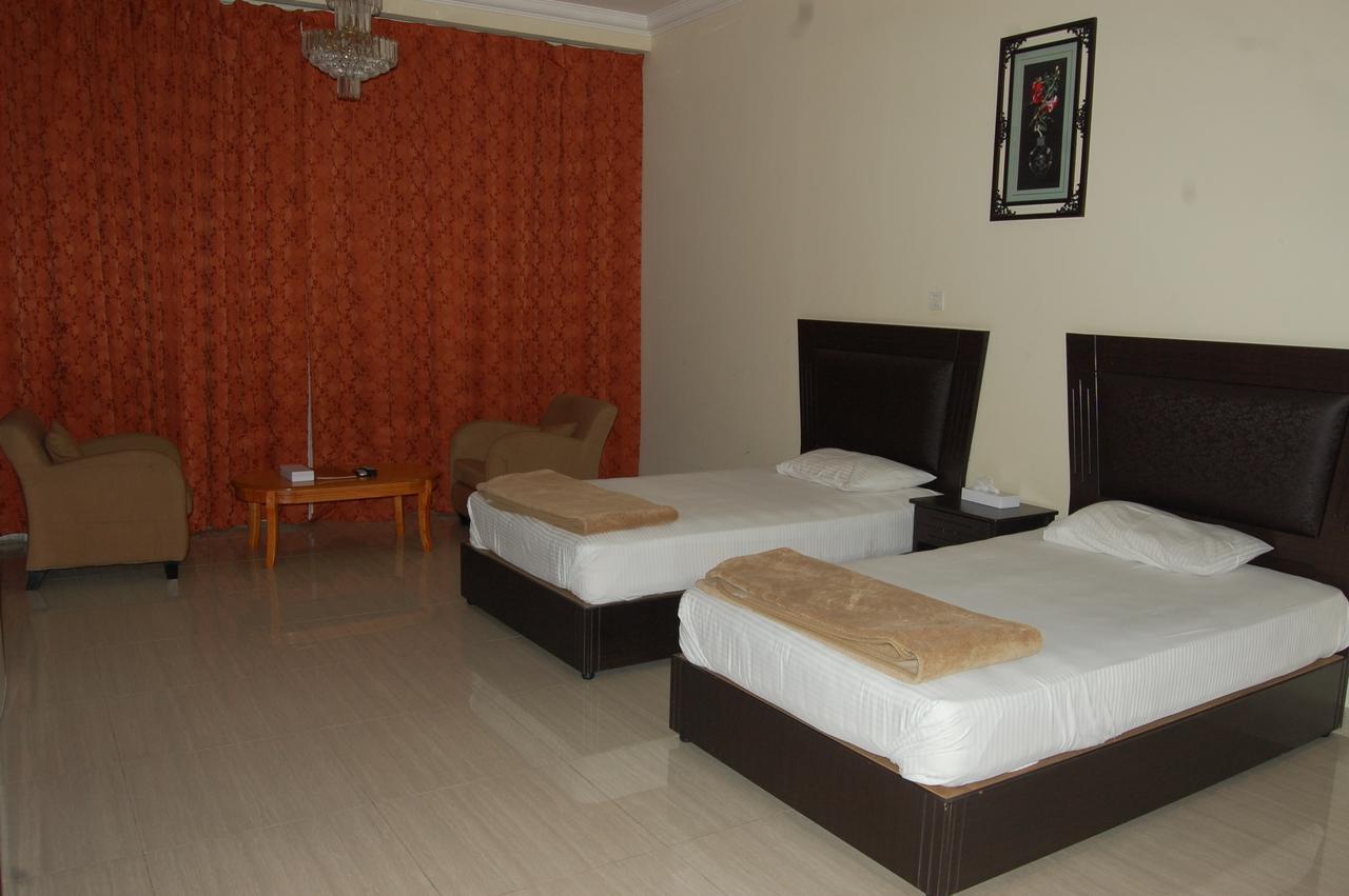 Al Amwaj Hotel Schardscha Exterior foto